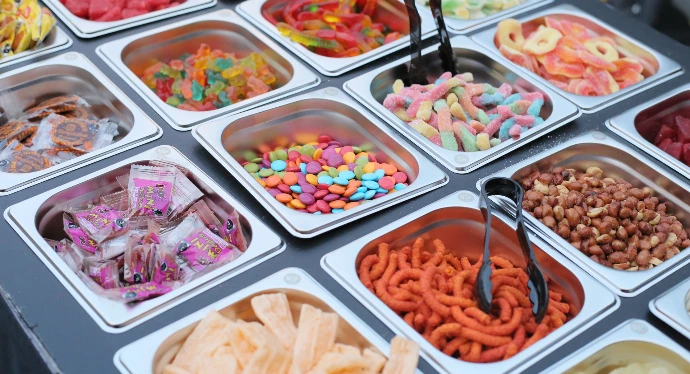 Barras y mesas de snacks